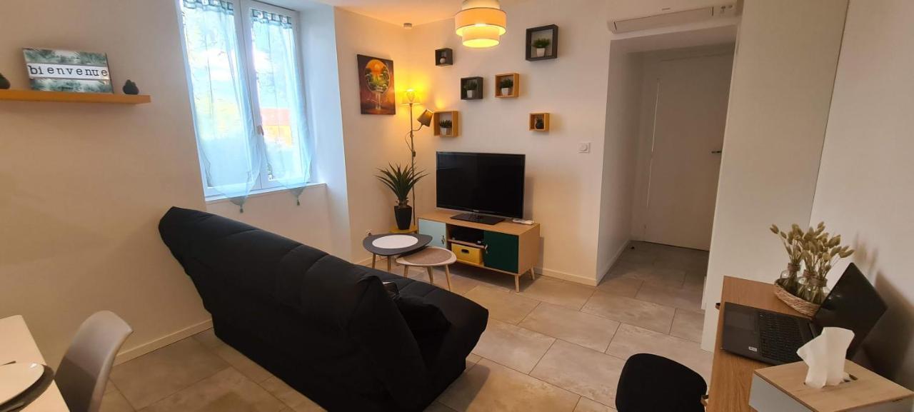La Campagne A La Dans Pavillon Avec Jardin Clos Et Privatif *