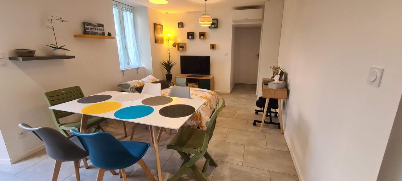 La Campagne A La Dans Pavillon Avec Jardin Clos Et Privatif Apartment